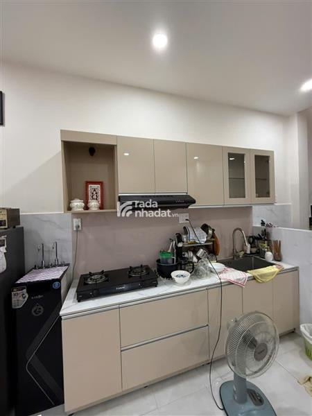 BÁN NHÀ LÒ GỐM QUẬN 6 4 TẦNG BTCT 4.2 TỶ GẦN MẶT TIỀN TIỆN ÍCH ĐỦ ĐẦY 