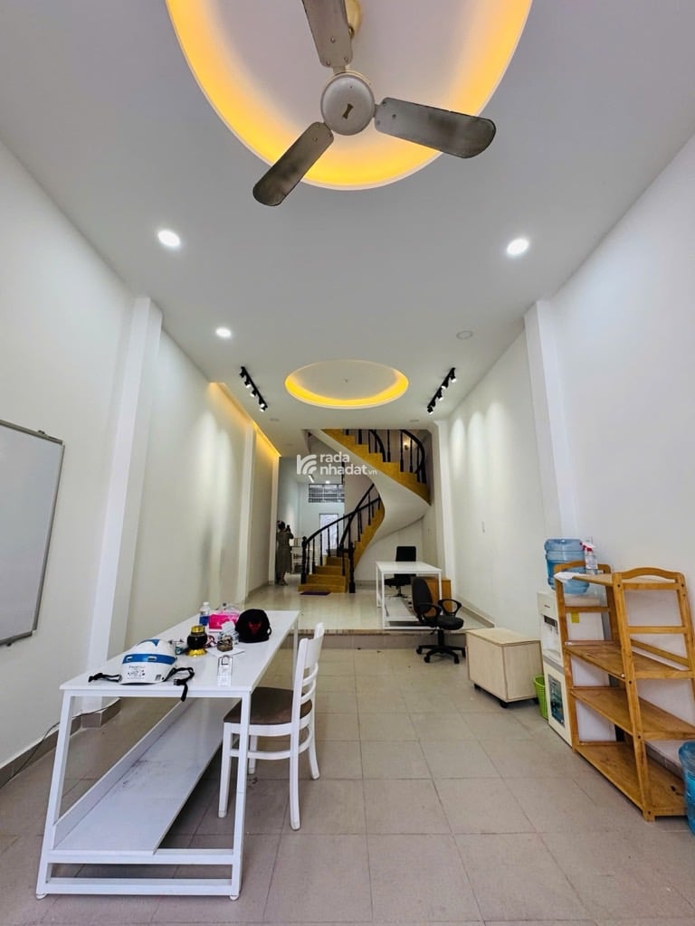 NHÀ ĐẸP 3 TẦNG 80M2(4X20)-KDC TÊN LỬA-GẦN AEON-GIÁ 11.2 TỶ