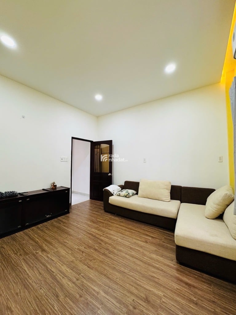 NHÀ ĐẸP 3 TẦNG 80M2(4X20)-KDC TÊN LỬA-GẦN AEON-GIÁ 11.2 TỶ