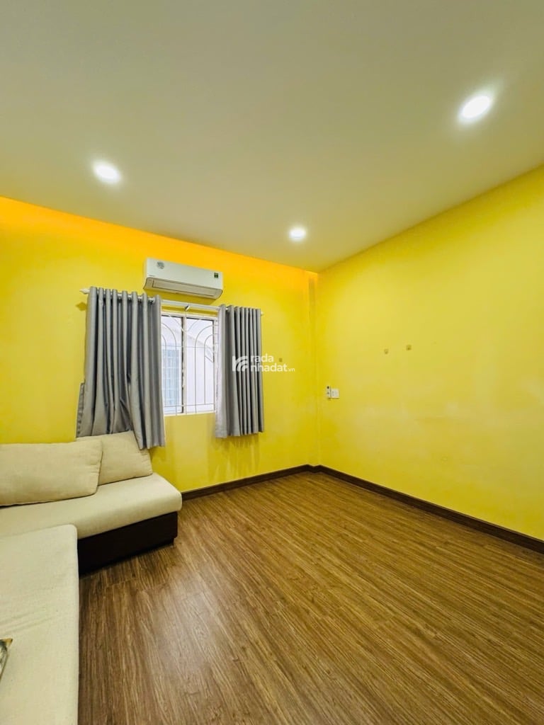 NHÀ ĐẸP 3 TẦNG 80M2(4X20)-KDC TÊN LỬA-GẦN AEON-GIÁ 11.2 TỶ