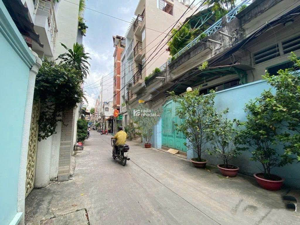 BÁN NHÀ CẤP 4 HẺM Ô TÔ 5M THÀNH THÁI - NGANG KHỦNG HƠN 10M - 20.5 TỶ 