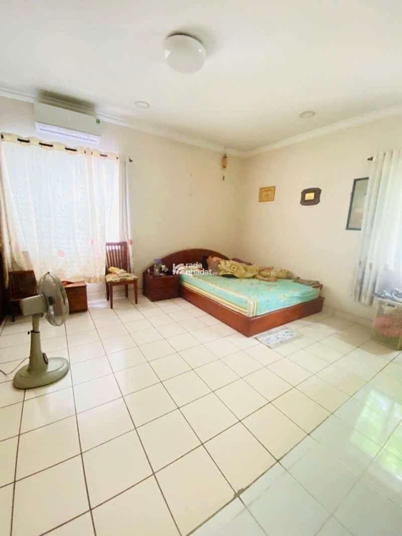 Biệt thự cổ mái Thái GẤP BÁN hẻm 537 Nguyễn Oanh ngang 14m 233m2 view sông 22.5 tỷ.