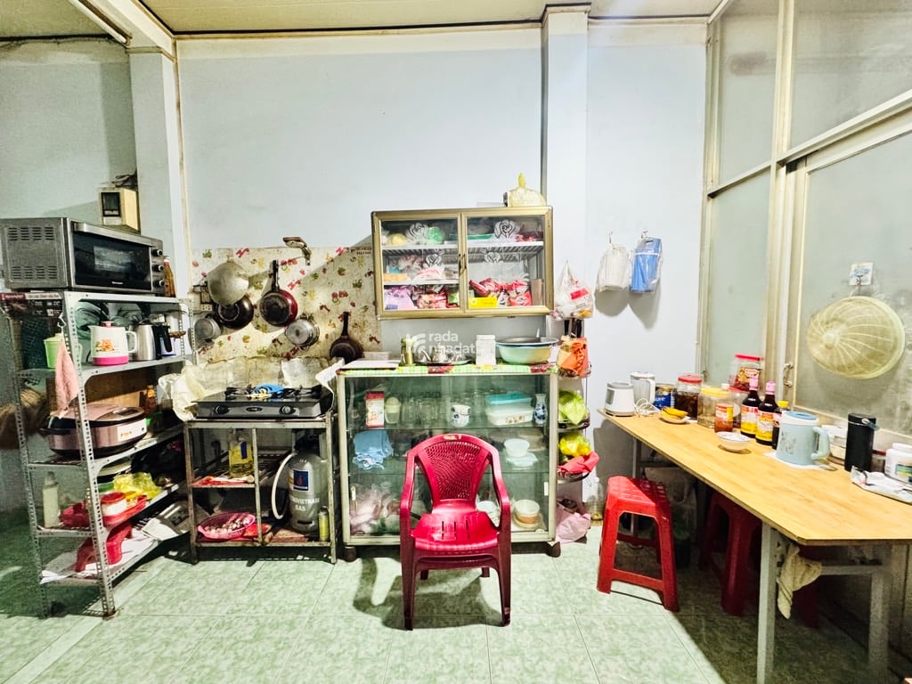 HẺM XE HƠI SÁT NHÀ. ĐINH TIÊN HOÀNG, BÌNH THẠNH, 48M2 TIỆN XÂY MỚI, GIẢM 550TR CHỈ 5.8T TL 