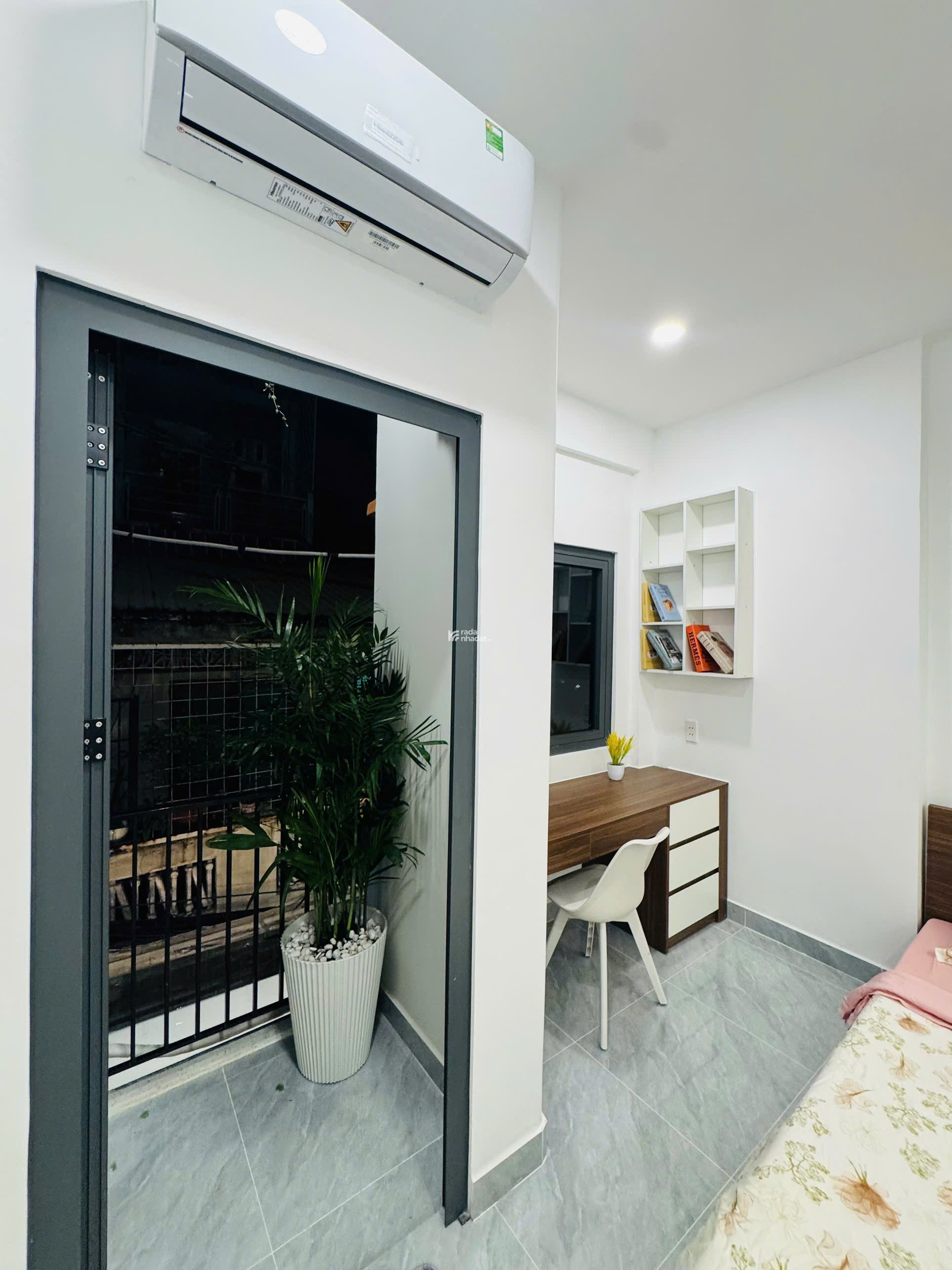  VĨNH VIỄN QUẬN 10 -9.6 TỶ - BÁN NHÀ MỚI 100%- 5 TẦNG CÁCH MẶT TIỀN CHỈ 10M 