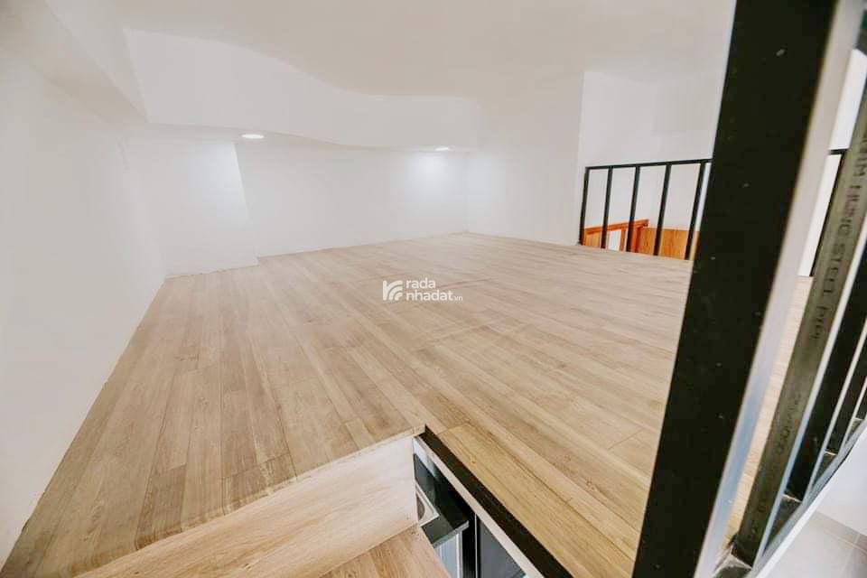 Bán CHDV 5 lầu hẻm xe hơi đường Tám Danh Phường 4 Quận 8