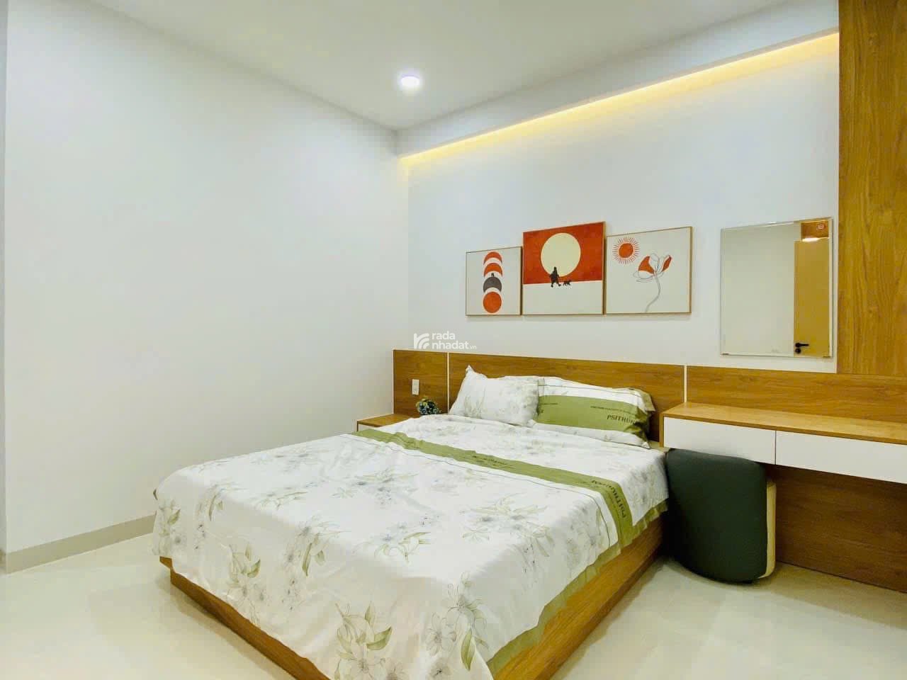 Cắt lỗ bán gấp nhà 60m2, giá 2 tỷ 850 triệu Nguyễn Thượng Hiền, P5, Bình Thạnh. Cho thuê 16tr/tháng