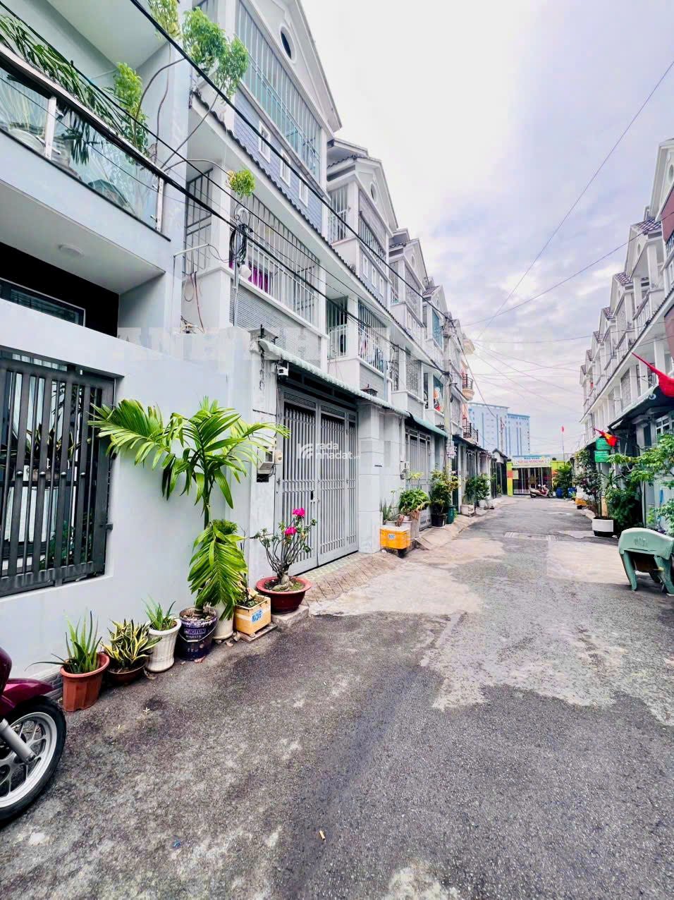 Bán Nhà 3 Tầng Hẻm Xe Hơi Đường Tân Hoà 2 - Hiệp Phú, Nhà Mới - Giá 5.8 Tỷ