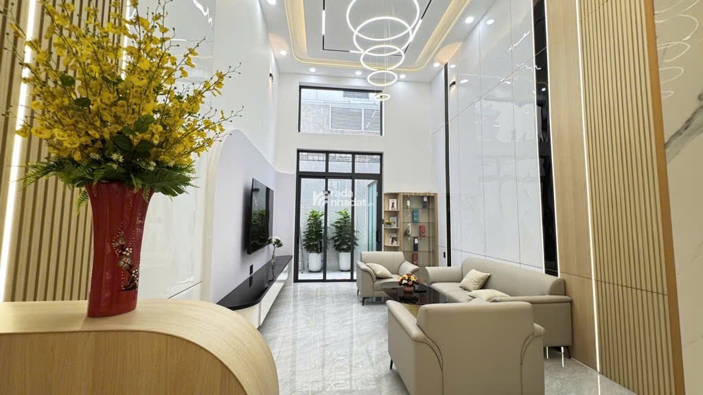 Nhà mới xây 6 tầng thang máy Hẻm 8m thông Lê Đức Thọ P15 Gò Vấp 4x22m Giá 15.2 Tỷ