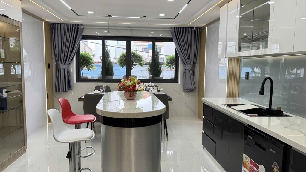Nhà mới xây 6 tầng thang máy Hẻm 8m thông Lê Đức Thọ P15 Gò Vấp 4x22m Giá 15.2 Tỷ