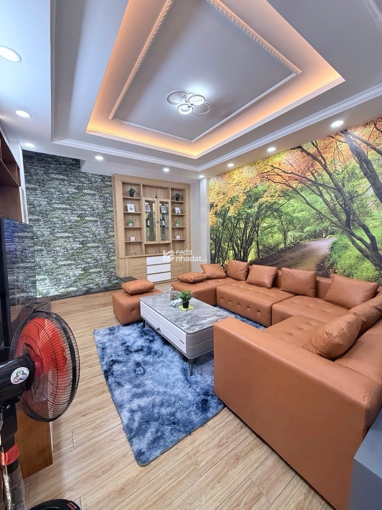HOÀNG BẬT ĐẠT - 5 TẦNG - 4x14m - HẺM XE HƠI - TÂN BÌNH - GIÁ 8.9 TỶ
