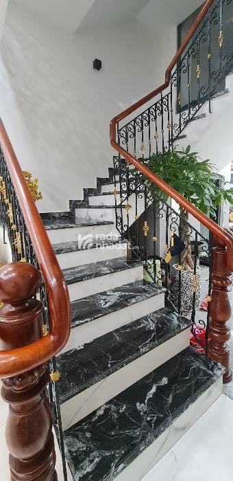 NHÀ CHÍNH CHỦ- LÊ VĂN QUỚI- 65m2-4x17-6 TẦNG- ĐƯỜNG NHỰA 8M-  CHỈ HƠN 8 TỶ