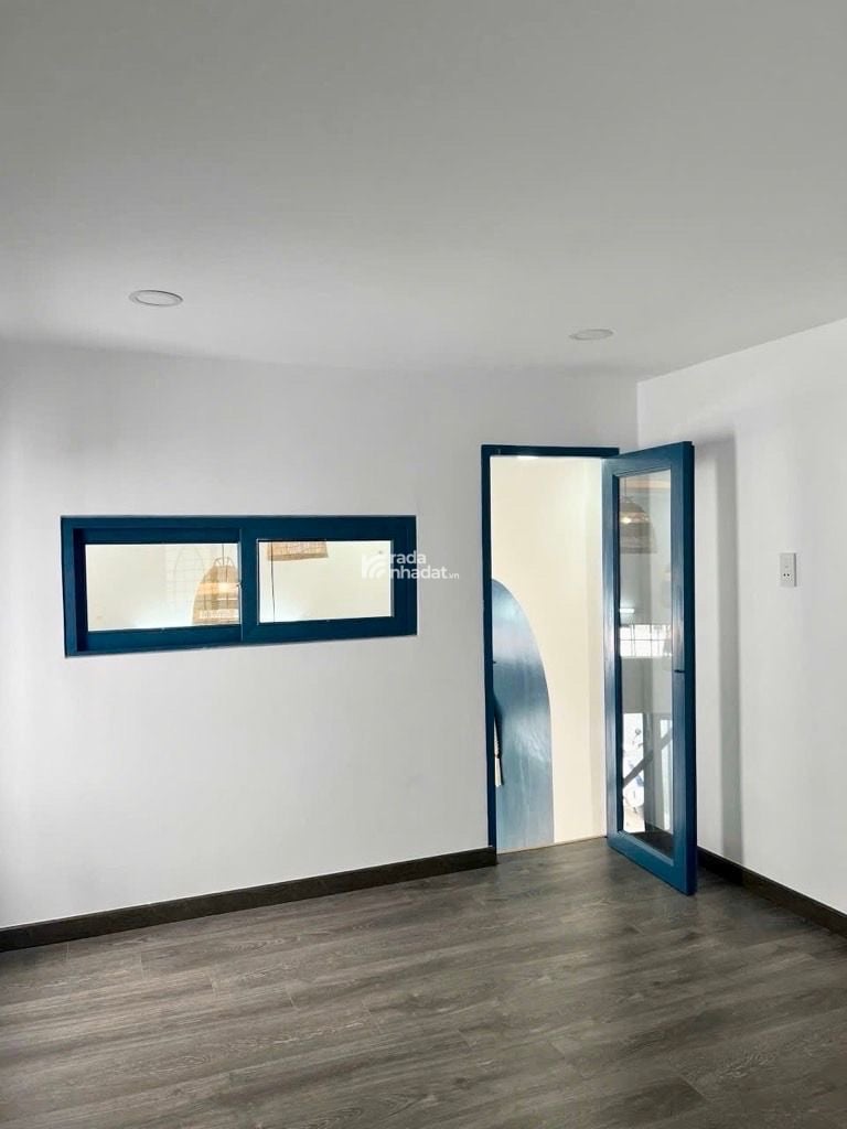 dt 3 x 10 đúc lửng đẹp kiên cố Kế bên siêu thị Aeon Mail  -Gần chợ  , nhà thờ , Trường học 