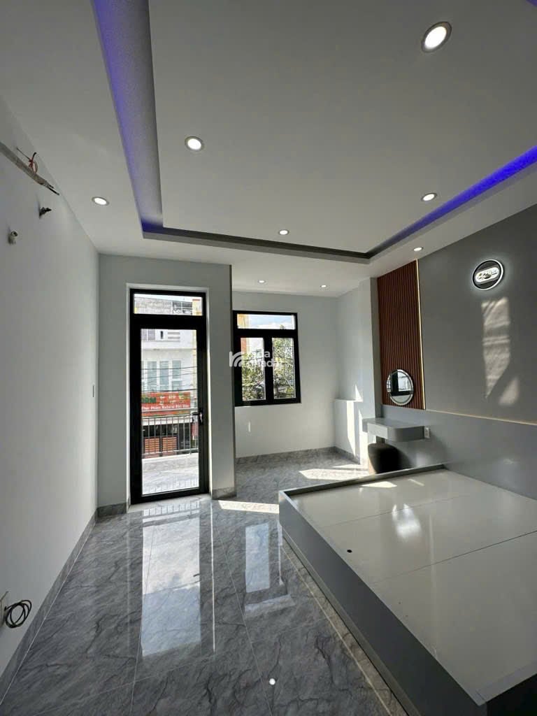  BÁN LỖ 200TR , PHÂN LÔ ĐỒNG BỘ, ĐÌNH PHONG PHÚ, NGAY LÊ VĂN VIỆT CÁCH NGÃ TƯ THỦ ĐỨC 200m.