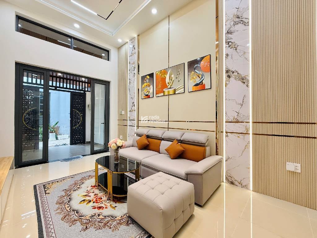 BÁN GẤP NHÀ 4 TẦNG - DT 4x18M - NỘI THẤT CAO CẤP - CÔNG VIÊN LÀNG HOA P8 GÒ VẤP - 7 TỶ XÍU