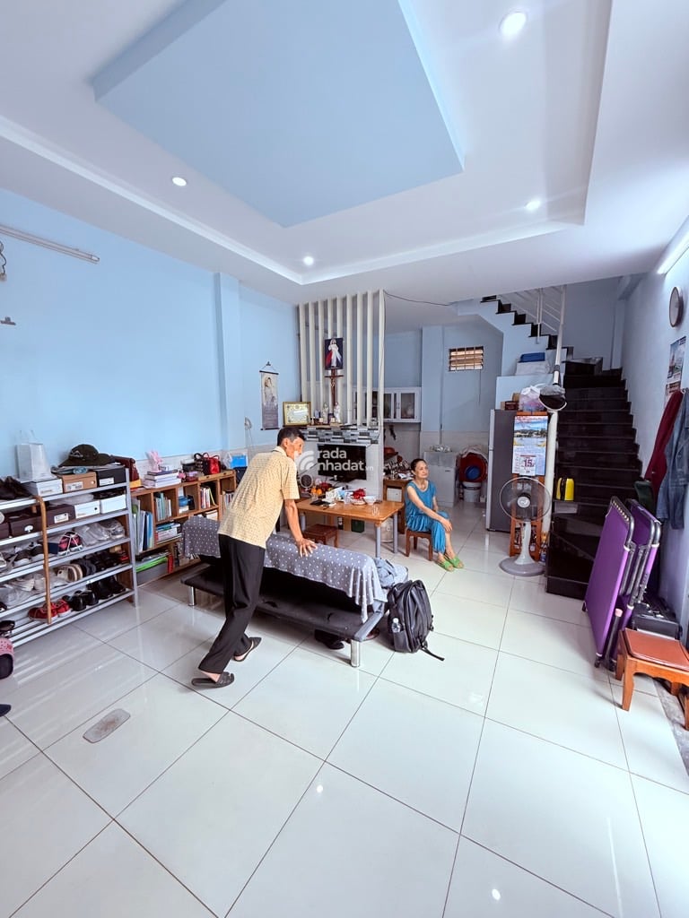 Bán nhà hẻm xe tải thông Phan Thị Hành - Vườn Lài -Tân Phú  DT : 33m2 , 2 tầng . 4.28 NỞ HẬU 