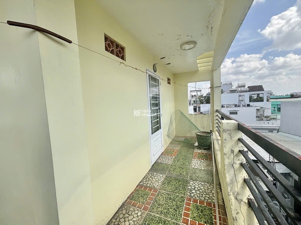 Bán gấp nhà 4 tầng Ngay khu CityLand  Thống Nhất  Gò Vấp  hẻm xe hơi 5.5x25m  Chỉ 11 Tỷ 