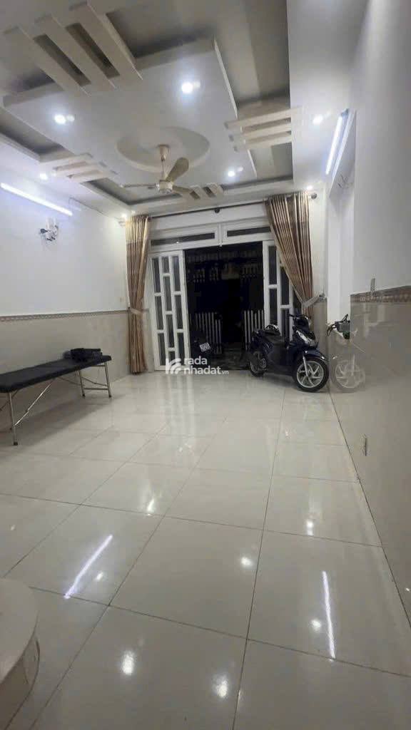 HẺM Ô TÔ - GẦN CÔNG VIÊN LÀNG HOA - NGAY QUANG TRUNG - 2 TẦNG - 4 x 13.2 - CHỈ 5.4 TỶ 