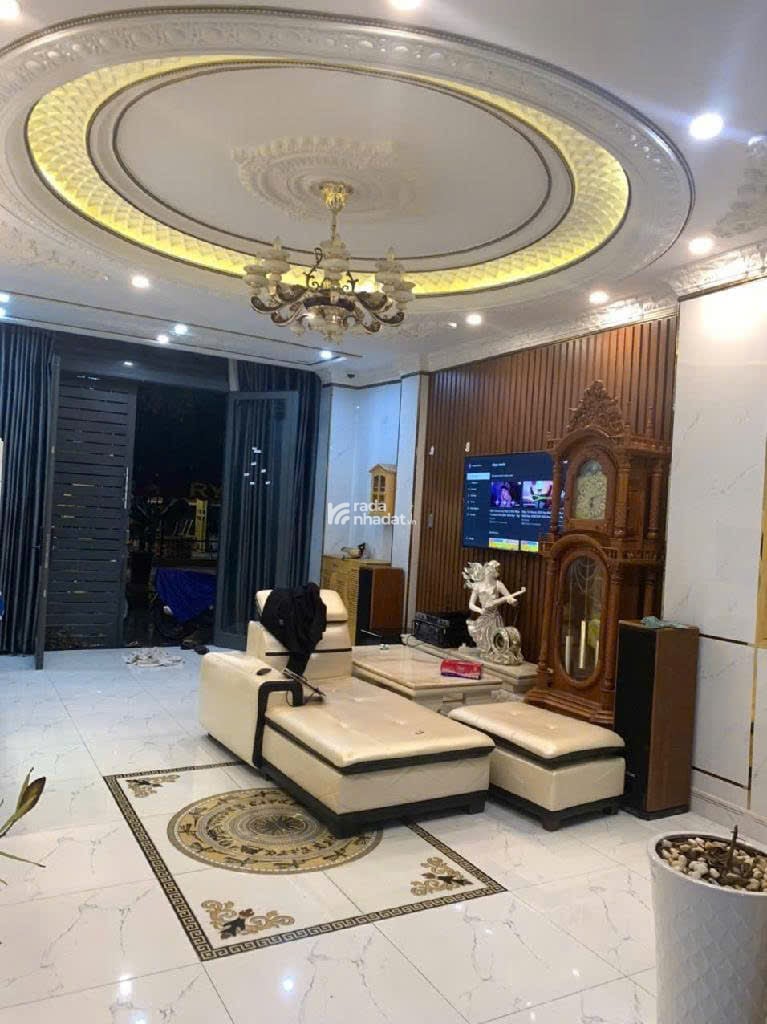 NHỈNH 5 TỈ HẺM XE HƠI NGAY HUỲNH TẤN PHÁT QUẬN 7 