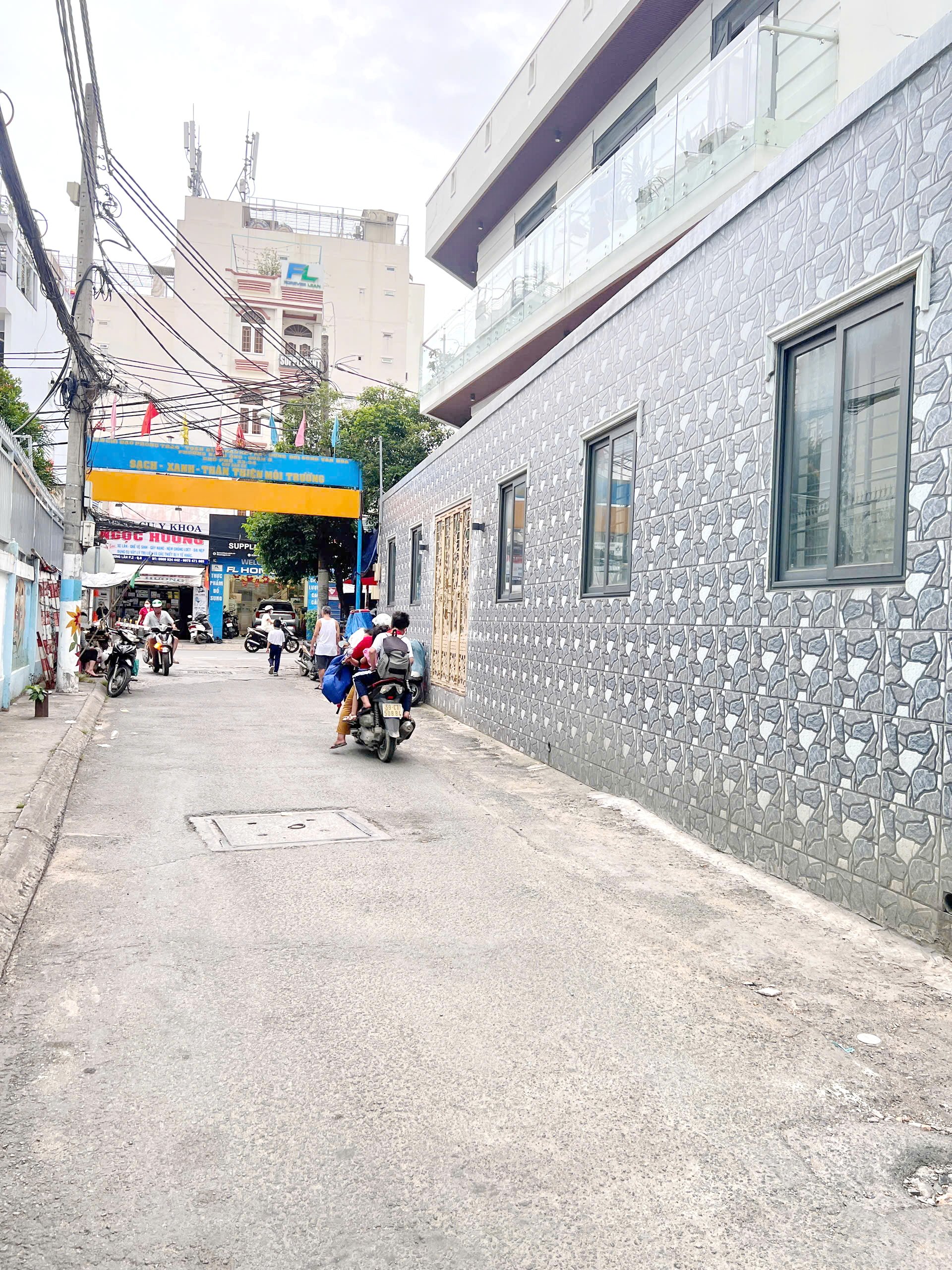 Bán nhà hẻm xe tải 3 lầu đường Âu Dương Lân P.3 Quận 8