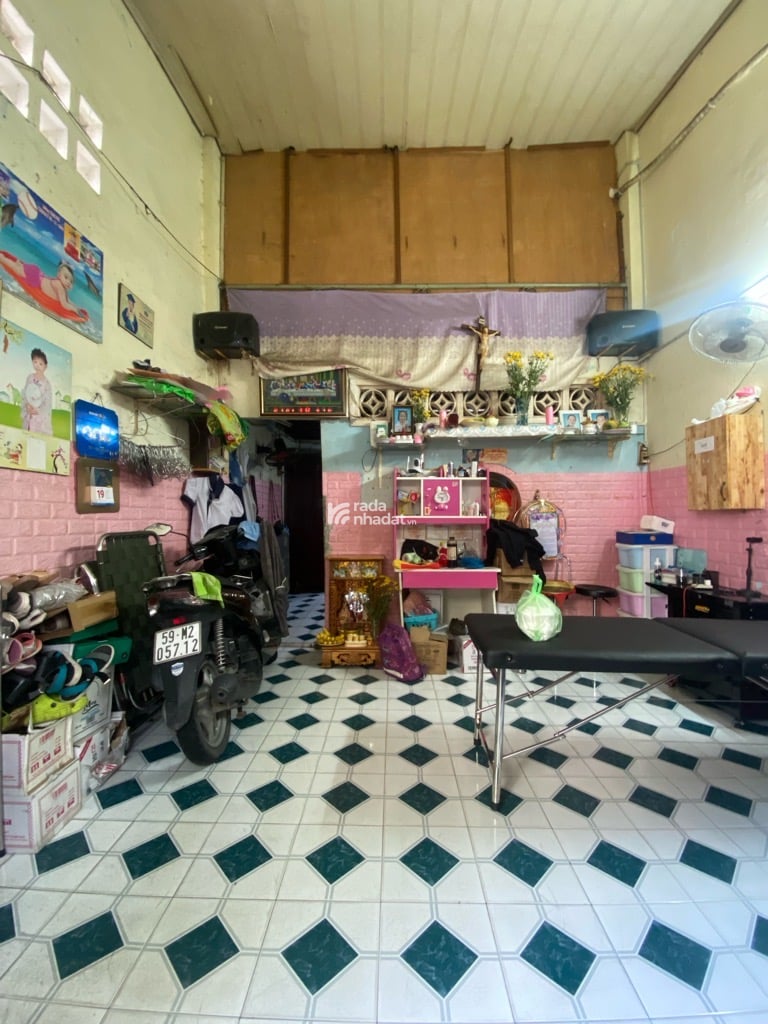 HẺM XE HƠI SÁT NHÀ, LẠC LONG QUÂN, TÂN BÌNH, 40M2 CÓ KC Ở NGAY. GIẢM 350TR CHỈ CÒN 4.34T TL 