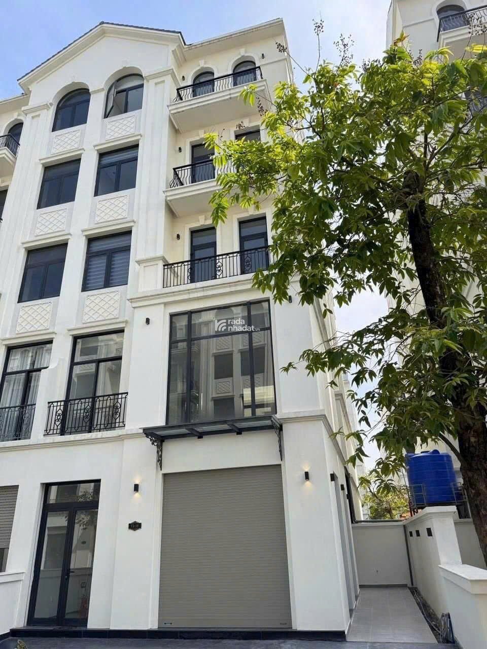 ĐÃ HOÀN THIỆN & CÓ SỔ, BÁN NHÀ PHỐ VINHOMES GRAND PARK, GIÁ CHỈ 17 TỶ