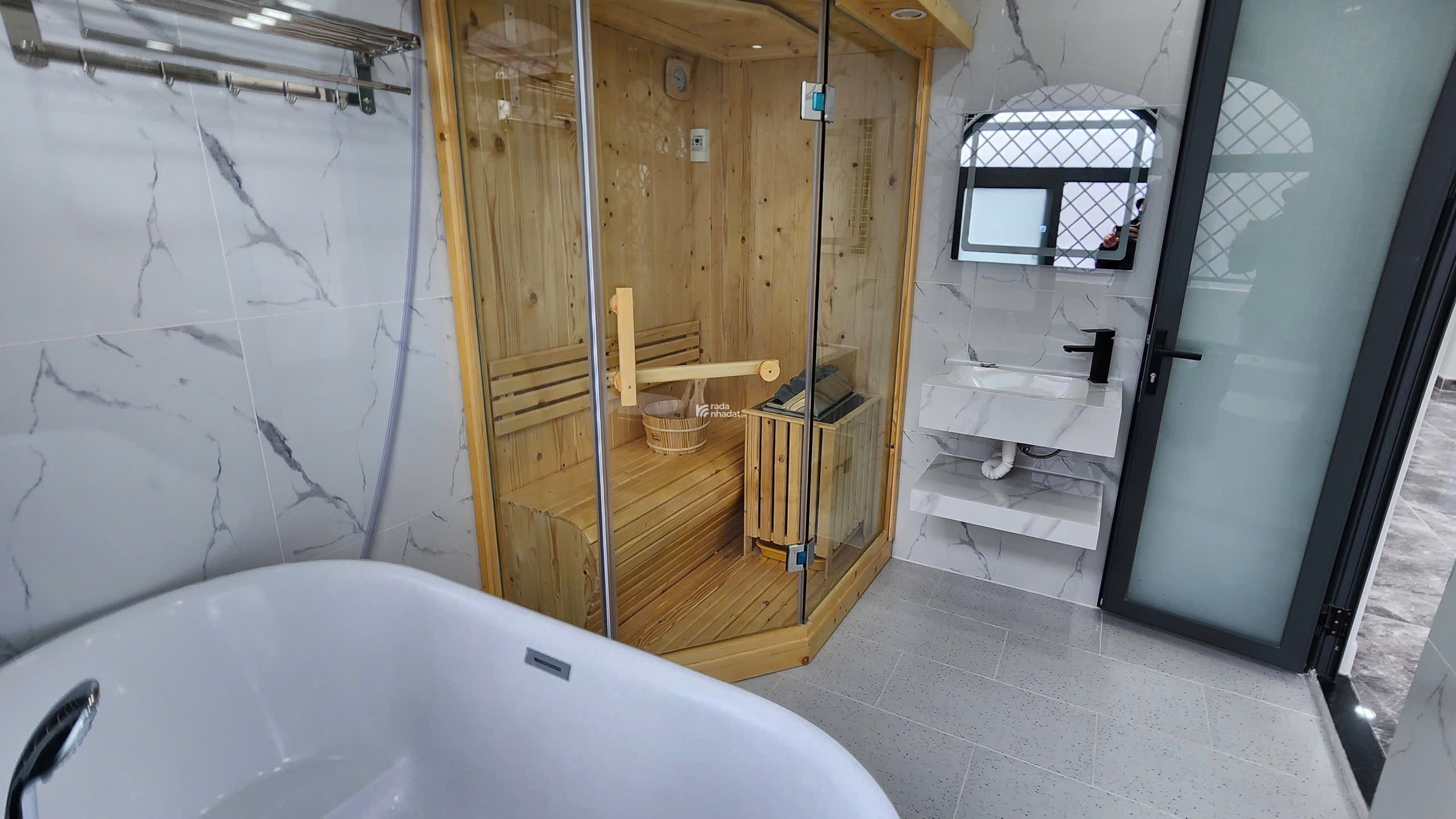  NHÀ PHỐ LUXURY 4 TẦNG FULL NỘI THẤT - 4 TỶ NHẬN NHÀ, QUẬN 12 -  4 TỶ NHẬN NHÀ