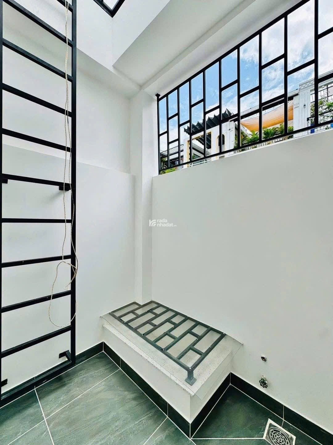 Bán nhà vị trí đẹp ở Bùi Đình Tuý, P.24, Q. Bình Thạnh SHR. Giá 2tỷ850, 50m2