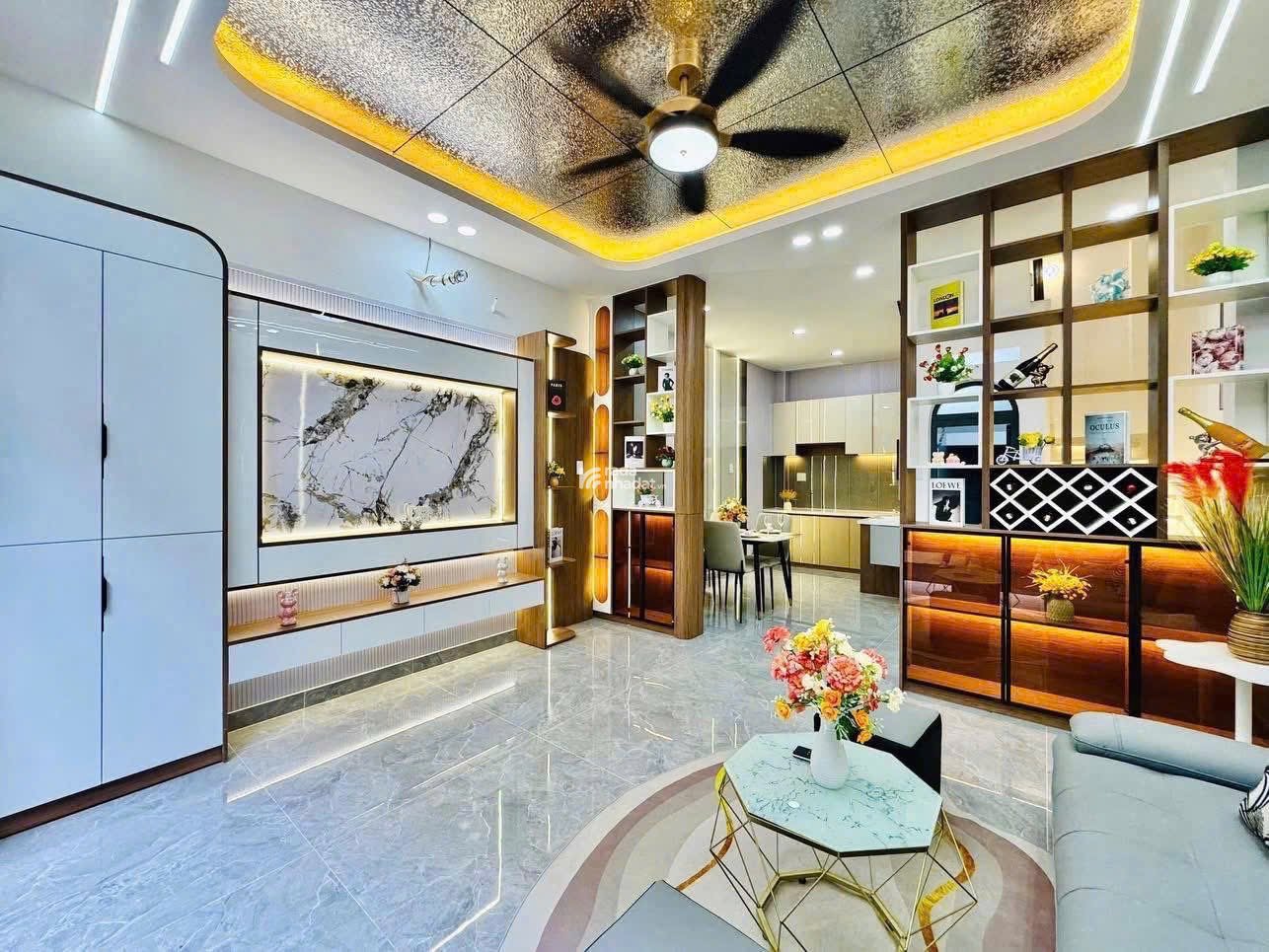 Bán nhà vị trí đẹp ở Bùi Đình Tuý, P.24, Q. Bình Thạnh SHR. Giá 2tỷ850, 50m2