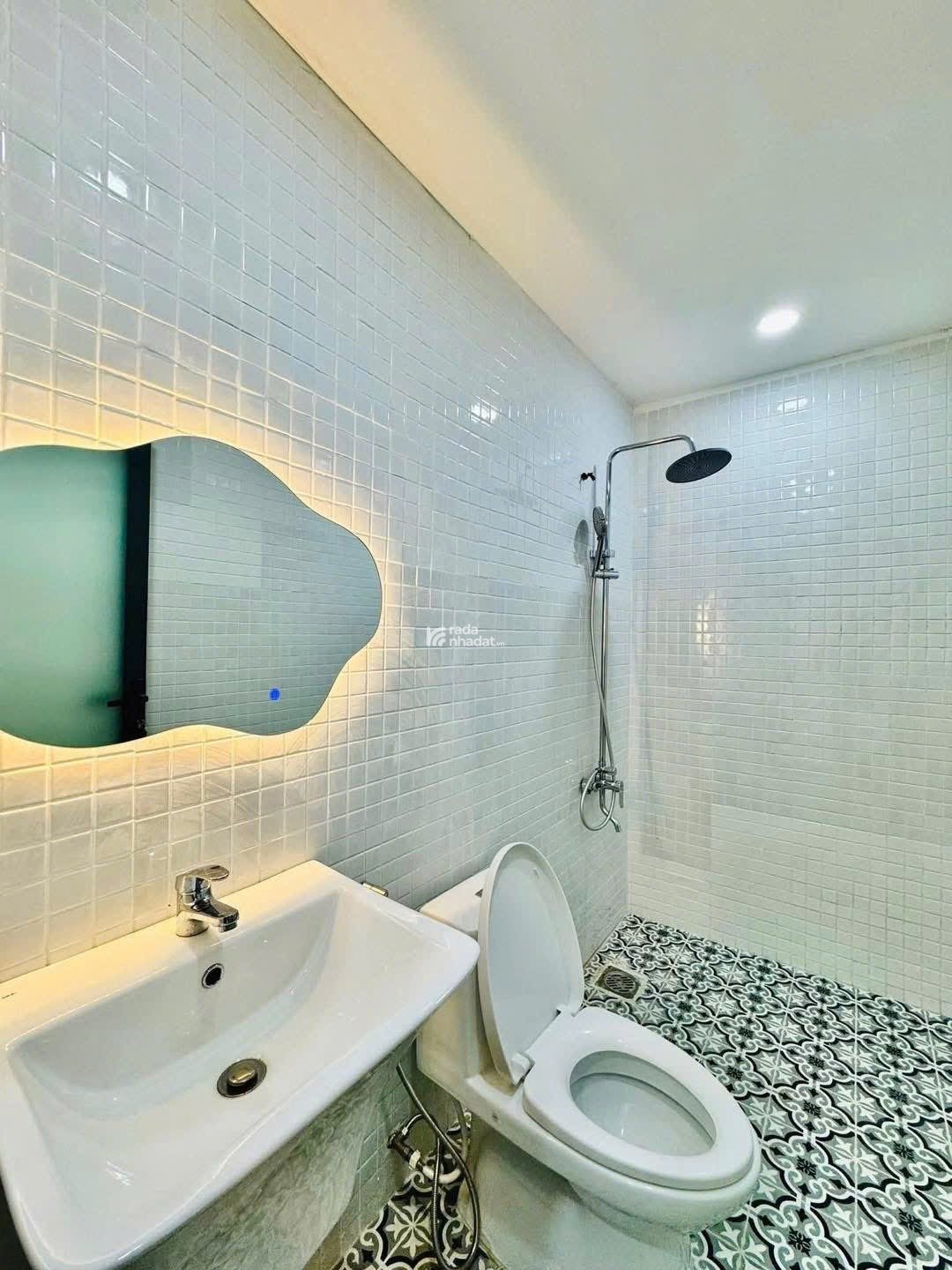 Bán NR Lê Văn Duyệt, 2,75 tỷ, 43m2, 4PN, 5WC, 3 tầng, giá cực chất 