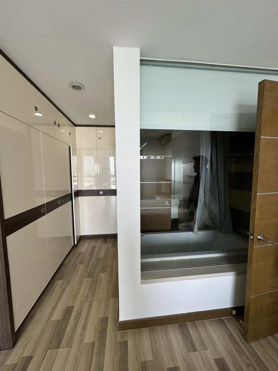 Chung cư Phú Nhuận 2PN 7,1 tỷ, 114,5m2, 2PN, 2WC, full nội thất, sổ hồng. Gần sân bay