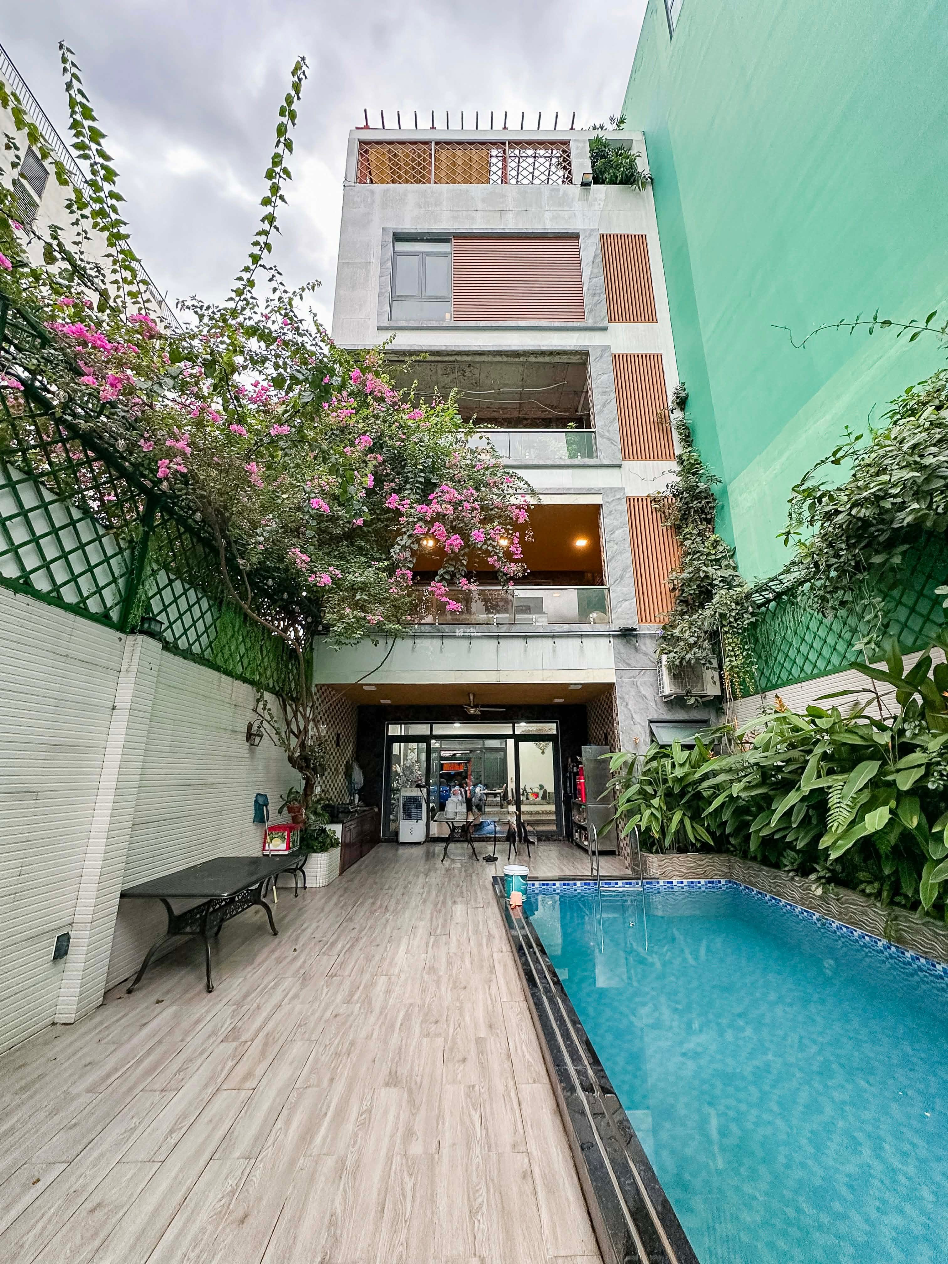 BIỆT THỰ NGHỈ DƯỠNG 310M2 - 5 TẦNG THANG MÁY - HỒ BƠI - GARAGE - BÙI ĐÌNH TUÝ, BÌNH THẠNH