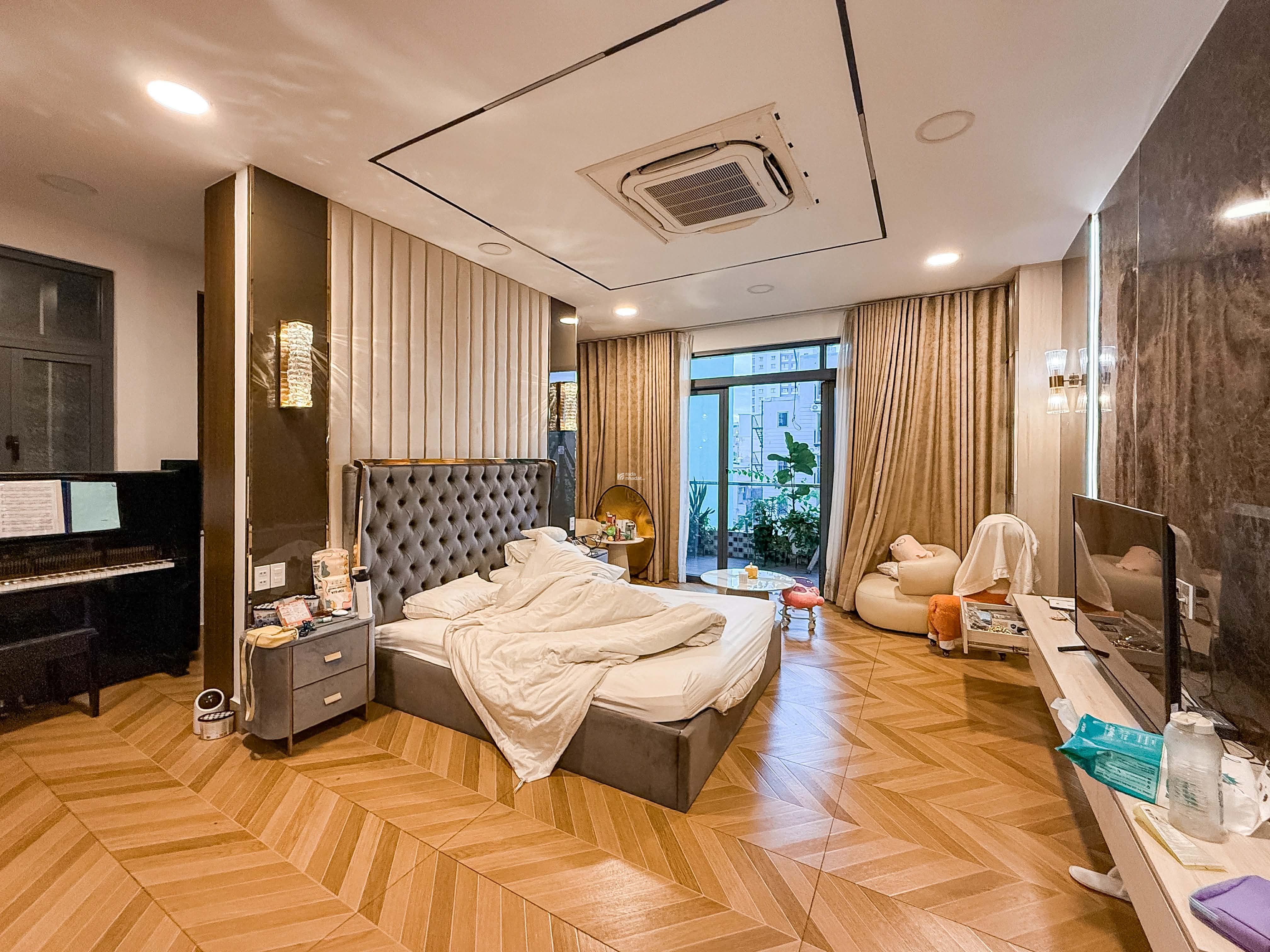 BIỆT THỰ NGHỈ DƯỠNG 310M2 - 5 TẦNG THANG MÁY - HỒ BƠI - GARAGE - BÙI ĐÌNH TUÝ, BÌNH THẠNH