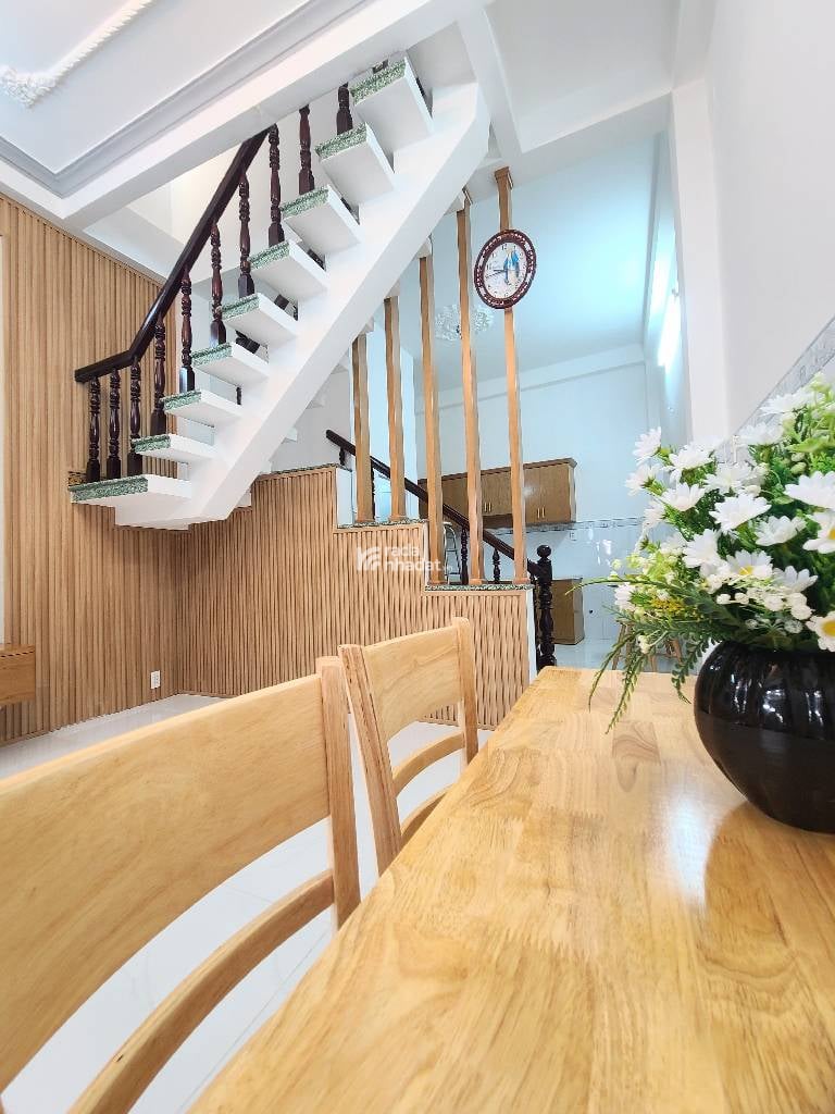 HẺM XE HƠI PHAN HUY ÍCH, TÂN BÌNH, 32M2 CÓ KC Ở NGAY. GIẢM 350TR CHỈ CÒN 4.5T