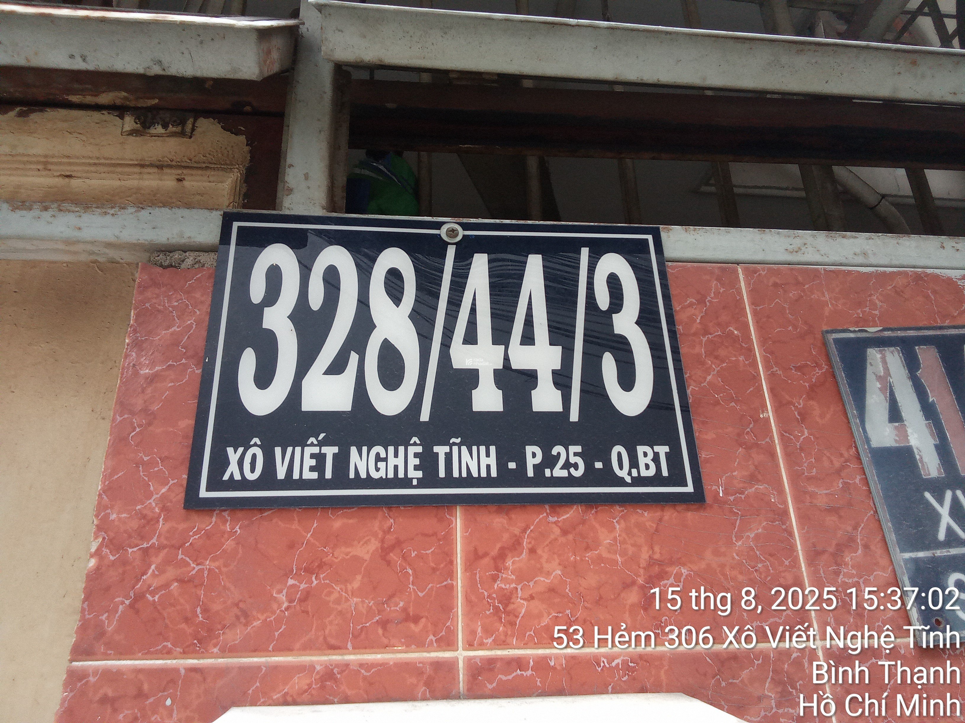 Bán nhà 1 trệt 1 lầu , diện tích sàn 43 m2 , diện tích sủ dụng 86 m2 . Có 2 toilet , 2 phòng tắm ,