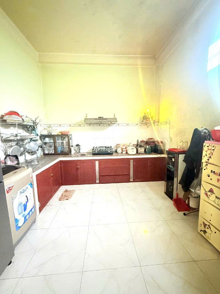 BÁN NHÀ ĐÌNH NGHI XUÂN,BÌNH TÂN (4,7m x 11m x 2 TẦNG) 4.98 TỶ TL HẺM XE HƠI