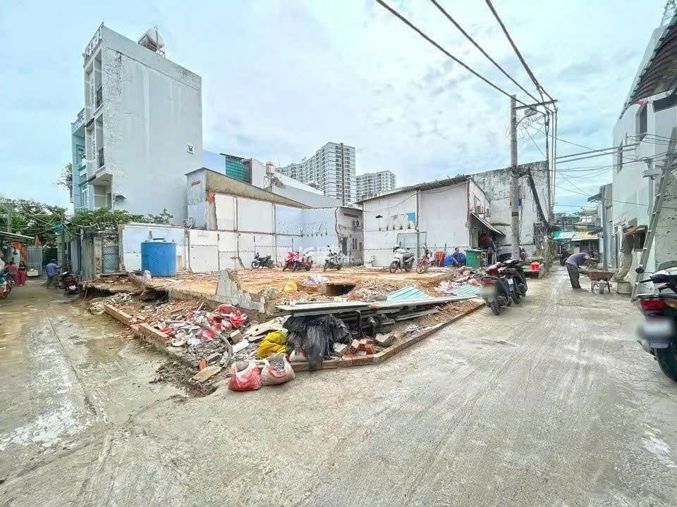 Bán đất nở hậu Quận 7 ngang 5.1m dài 15m nở 5.6m vuông vức khu hiện hữu chỉ 5 tỷ