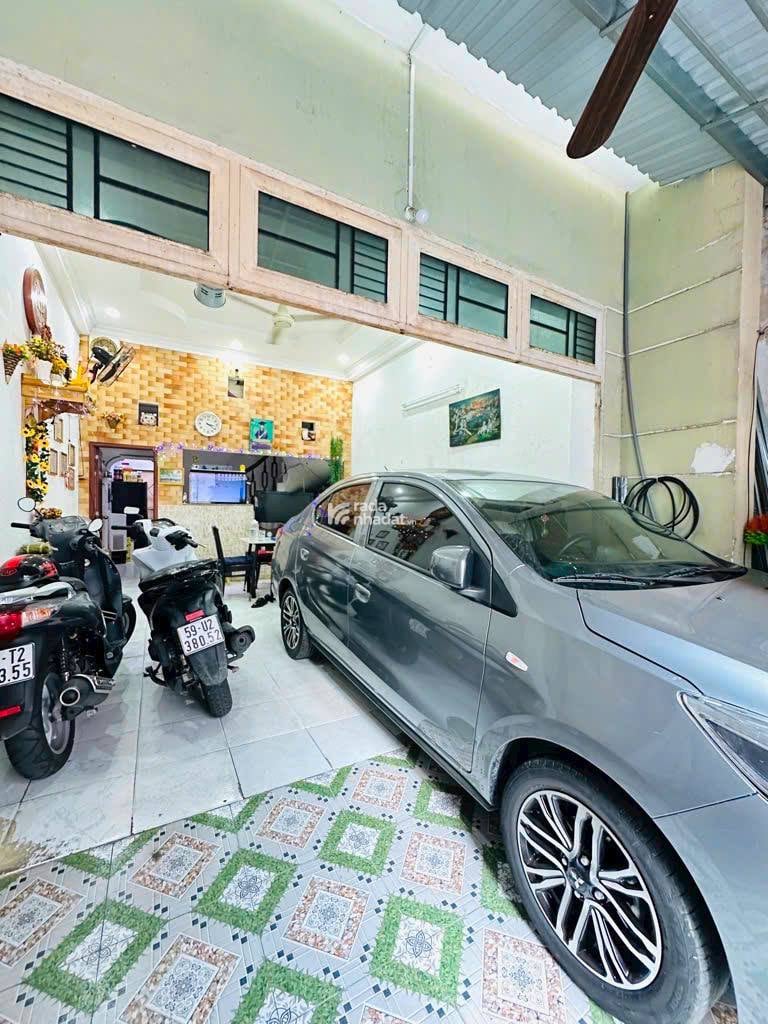 62M2 HẺM XE HƠI VÔ NHÀ 3 TẦNG BTCT BẠCH ĐẰNG p24 BÌNH THẠNH
