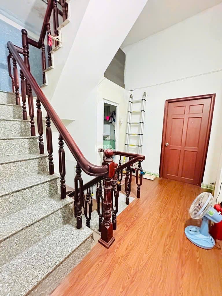 62M2 HẺM XE HƠI VÔ NHÀ 3 TẦNG BTCT BẠCH ĐẰNG p24 BÌNH THẠNH