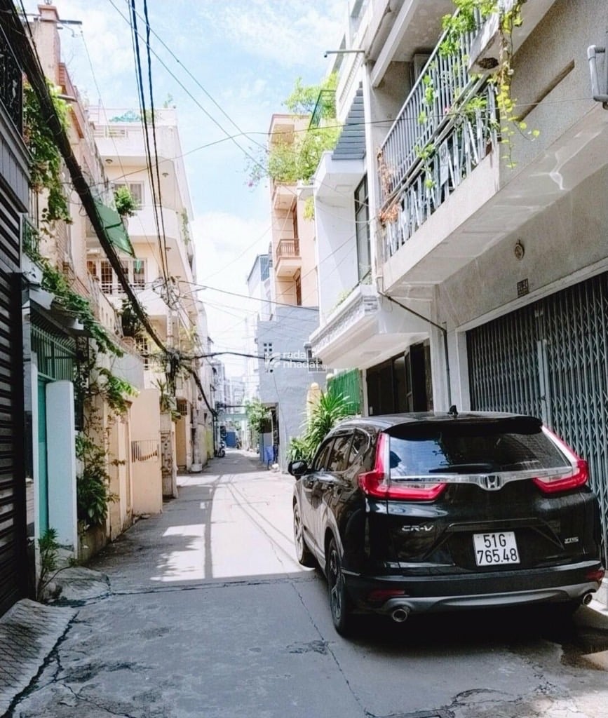 Bán nhà HXH Nguyễn Trọng Tuyển - 4.3 x 9 cho thuê từ 17tr 