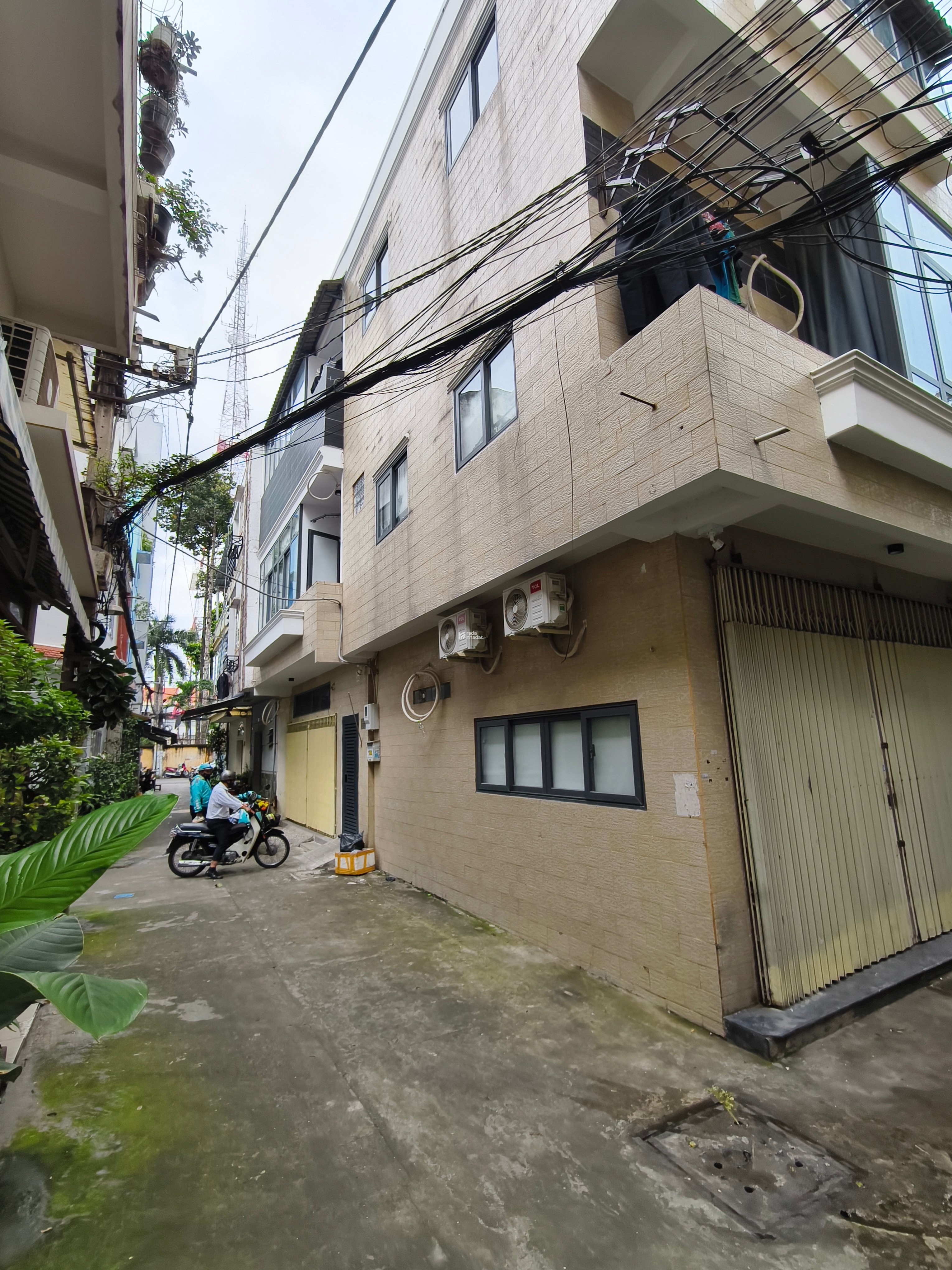 Bán nhà thiết kế hiện đại - 7m4 x 20 , xây dựng tuyệt vời định cư bán gấp