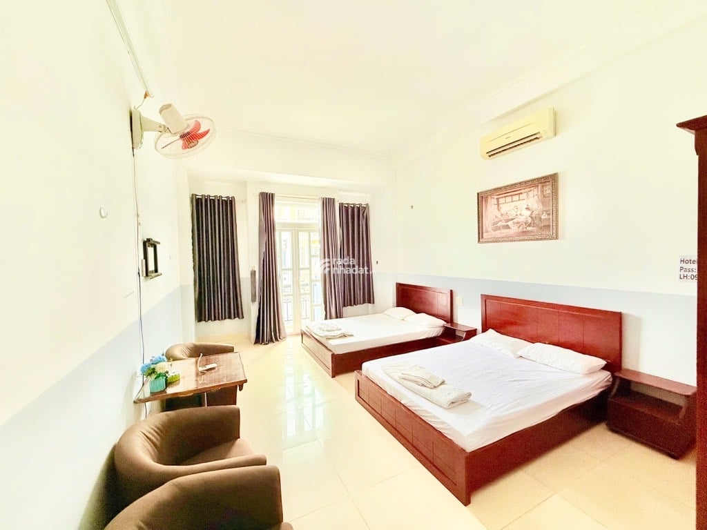  KHÁCH SẠN 4 TẦNG- MT ĐƯỜNG VỈA HÈ 12M CHUẨN- DÒNG TIỀN KHOÁN- NGANG CHUẨN 8M VUÔNG VỨC 