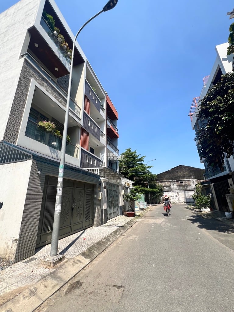 TÂN PHÚ - KÊNH TÂN HOÁ- ĐẤT 2 MẶT TIỀN - KHU PHÂN LÔ - NGAY ĐẦM SEN- 5X18.68M - 13 TỶ  9 TL