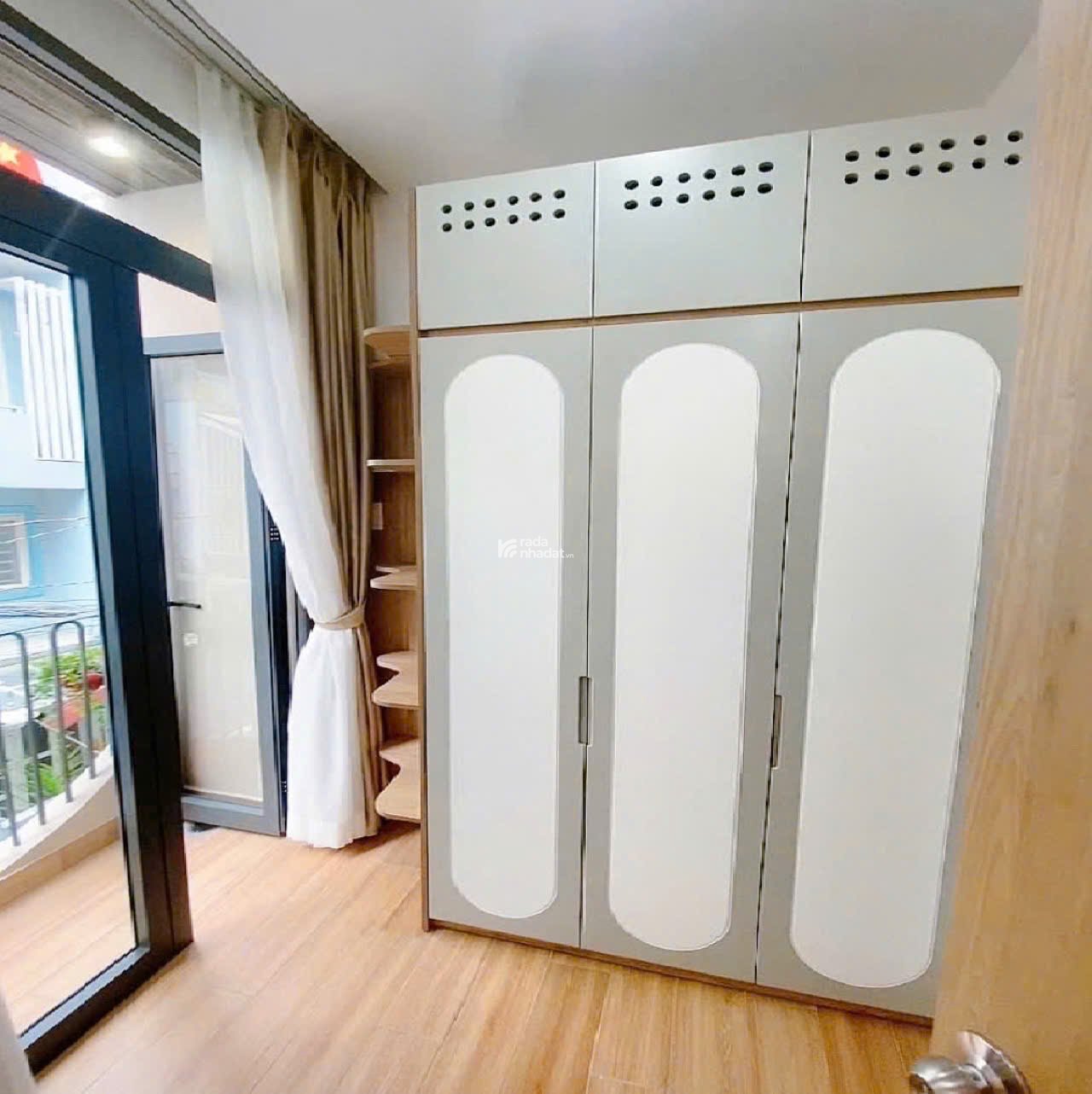 Nhà mới Nguyễn Trọng Tuyển - QUẬN PHÚ NHUẬN - Sổ vuông 88 m2 - 4 Tầng - 5.9 tỷ