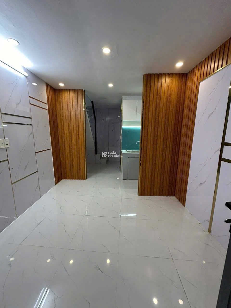 Bán nhà 2 lầu 33m2 sát mặt tiền đường Đặng Chất Phường 2 Quận 8, sổ riêng