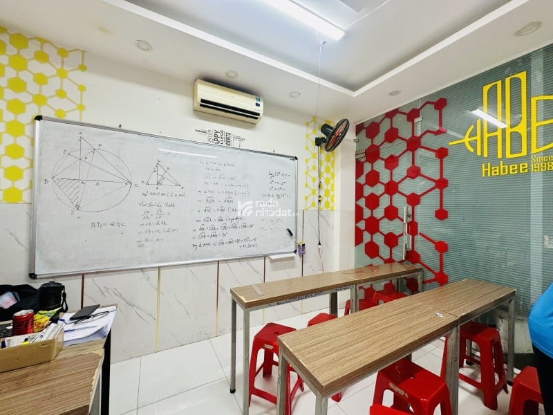 Bán nhà mặt tiền Nguyễn Xuân Khoát-ngang 4m-17PN-sổ vuông-gần chung cư-kinh doanh sầm uất