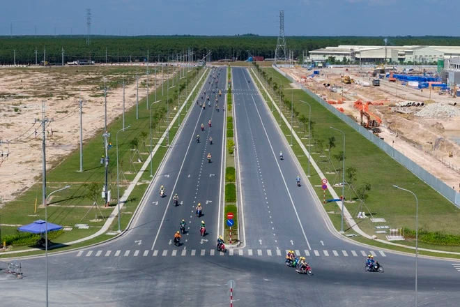 Đất mặt tiền KCN VSIP 3 - Mặt tiền 18M đường 32m ngay Cổng VSIP 3