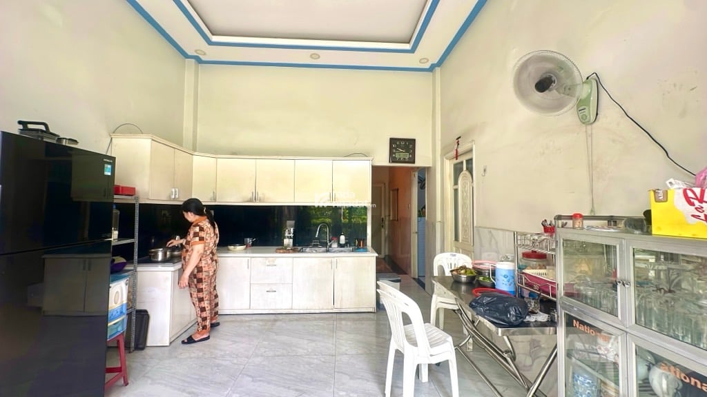 BÁN NHÀ MẶT TIỀN KẾ LÊ VĂN QUỚI NGANG 8M 156M2 14.9 TỶ 4 TẦNG KINH DOANH ĐA NGÀNH NGHỀ 