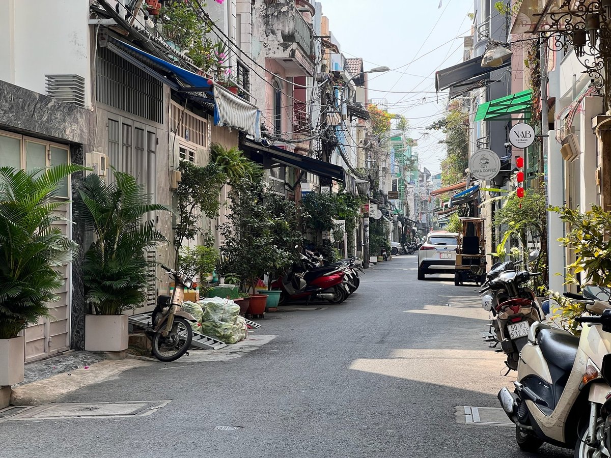 BÁN NHÀ GÒ DẦU , TÂN PHÚ , HẺM Ô TÔ VÀO TẬN NHÀ ĐẦY ĐỦ CÔNG NĂNG 