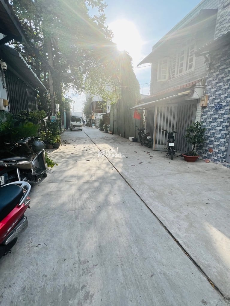 BÁN NHÀ MỚI 70M2 6.4 TỶ 4PN HẺM 8M THÔNG BÙI TƯ TOÀN AN LẠC BÌNH TÂN GẦN AEON