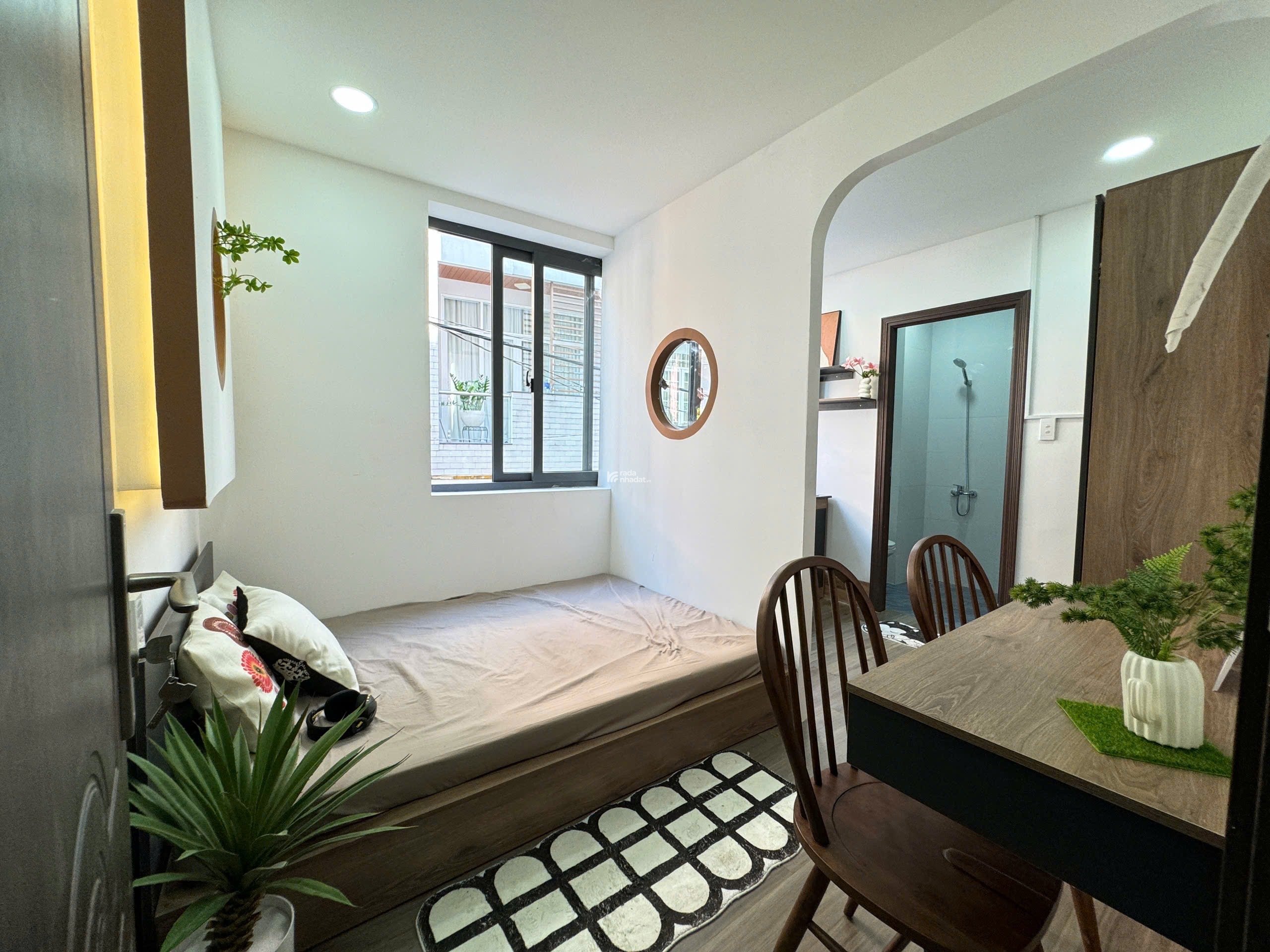 CĂN HỘ TÁCH BẾP FULL NỘI THẤT CỬA SỔ GIÁ HSSV NGAY VỊ TRÍ QUẬN 10